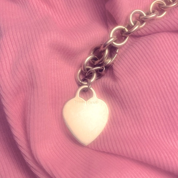 💕Authentic Tiffany Retired Heart Bracelet - Picture 3 of 16